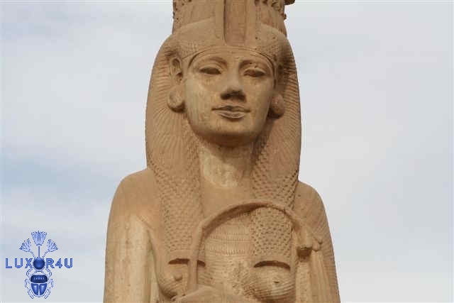 Merit Amoun statue at Sohag