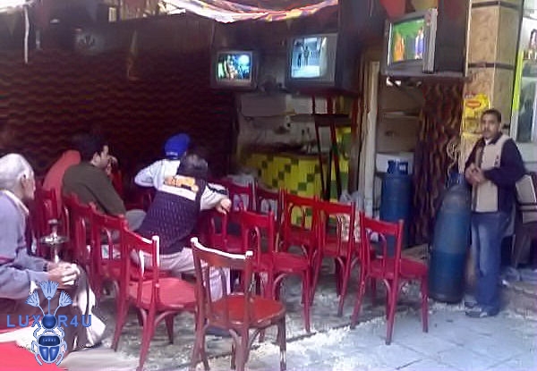 3 tv's