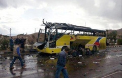 Blast hits Sinai tourist bus 2