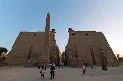 Some tourists enjoy Luxor 1