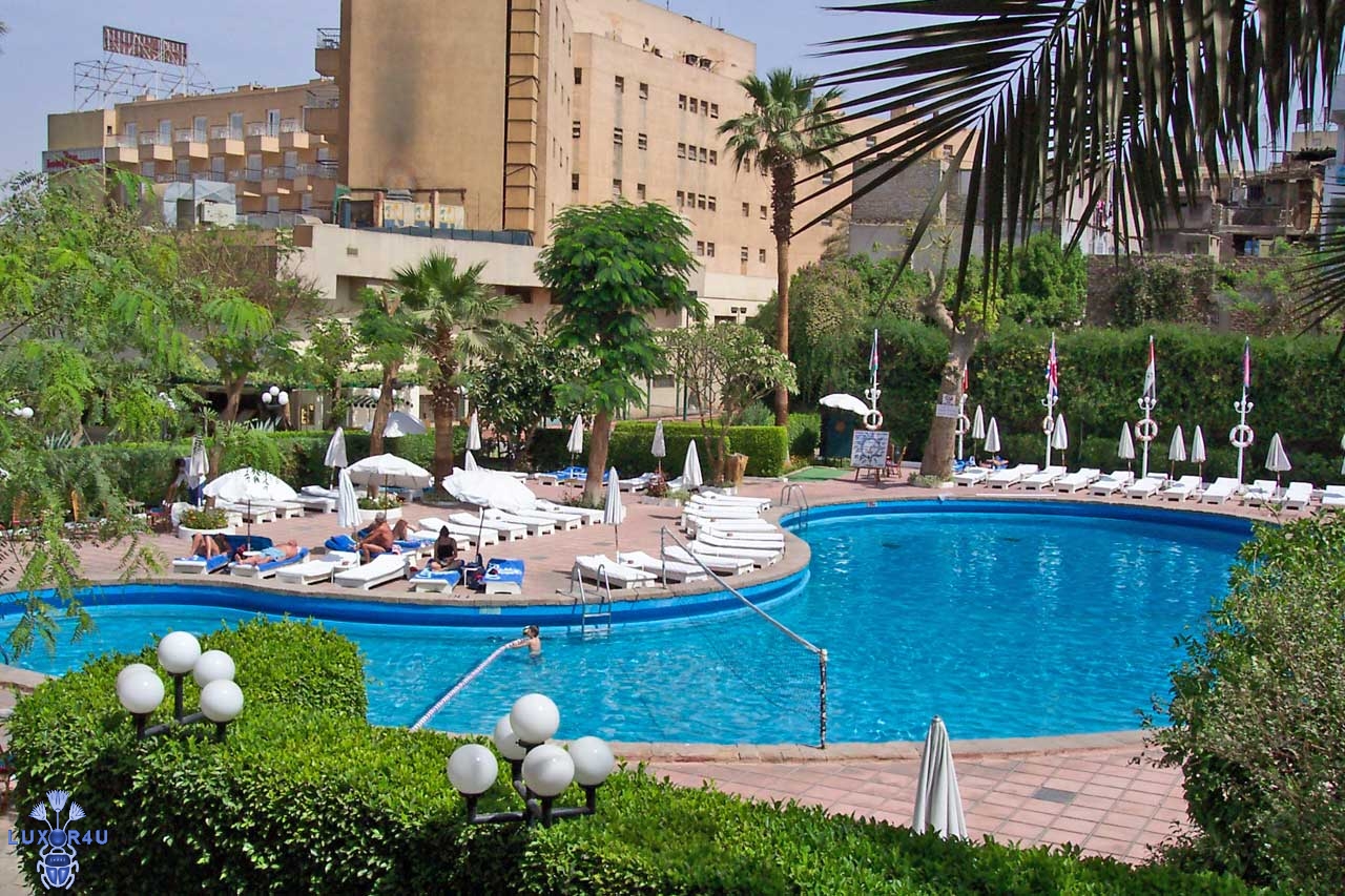 Old-pool-4