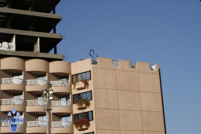 Sonesta 4 - Front barrier removed