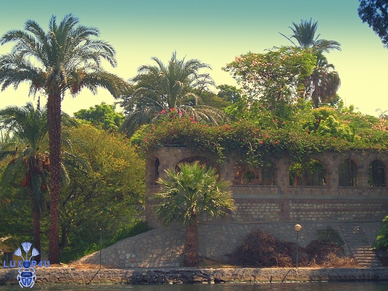 Sept 2008 - 5th - On the banks of the Nile.