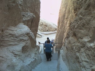 Tuthmosis Tomb 2 Those Steps!!