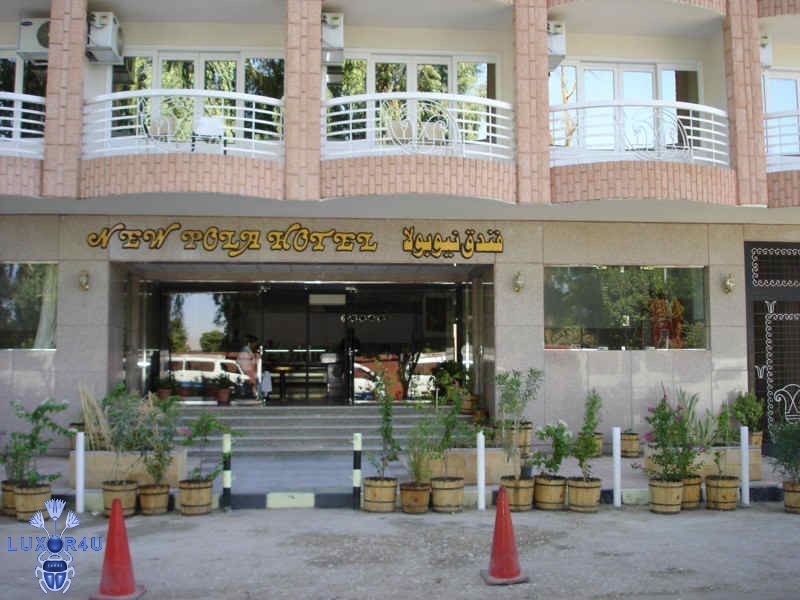 New Pola Hotel
