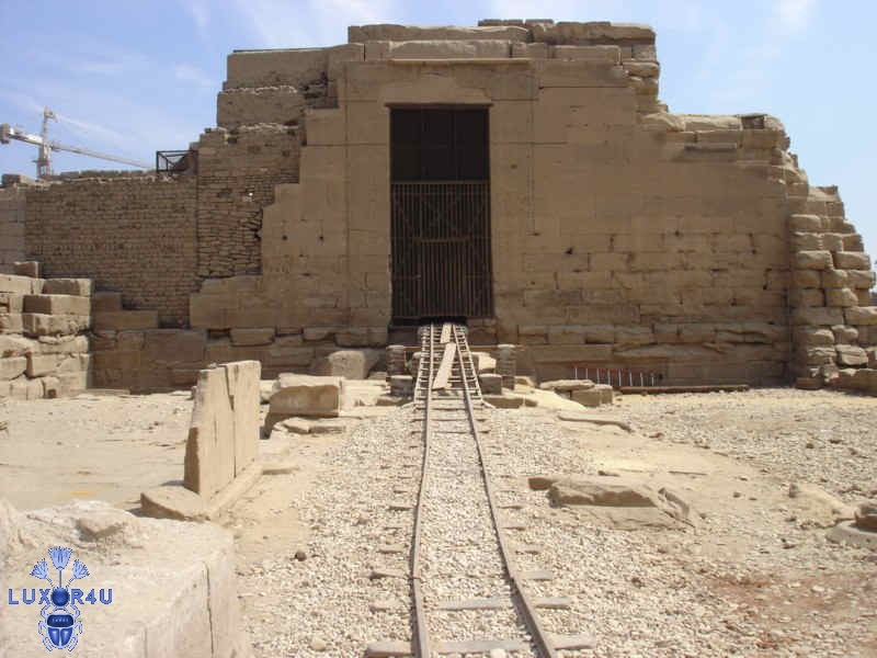 Opet temple renovations
