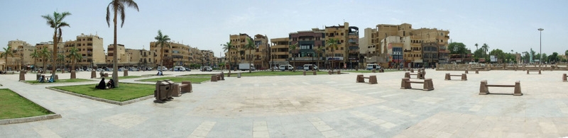 Panorama opposit McDonalds and Sinbads April 2009