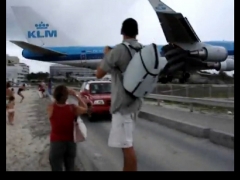 Landing at St Maarten